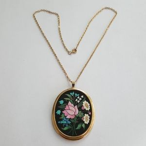 Avon charm necklace